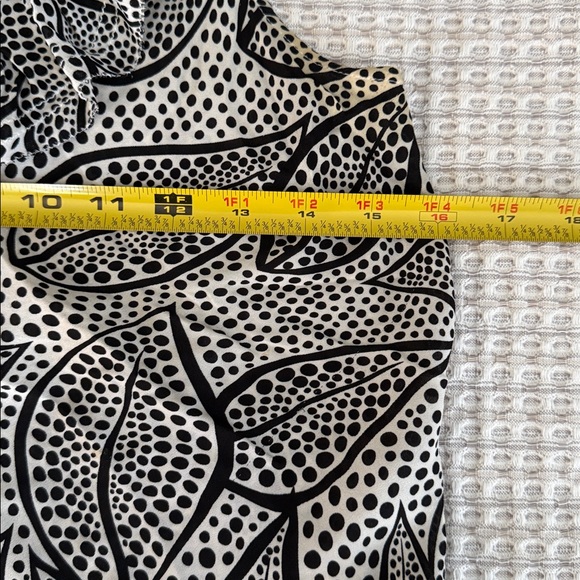 Tory Burch Monochrome Leaf Print Blouse - Picture 4 of 5